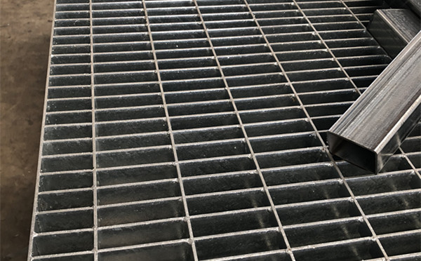 鍍鋅鋼格柵價(jià)格多少「泰江鋼格板」